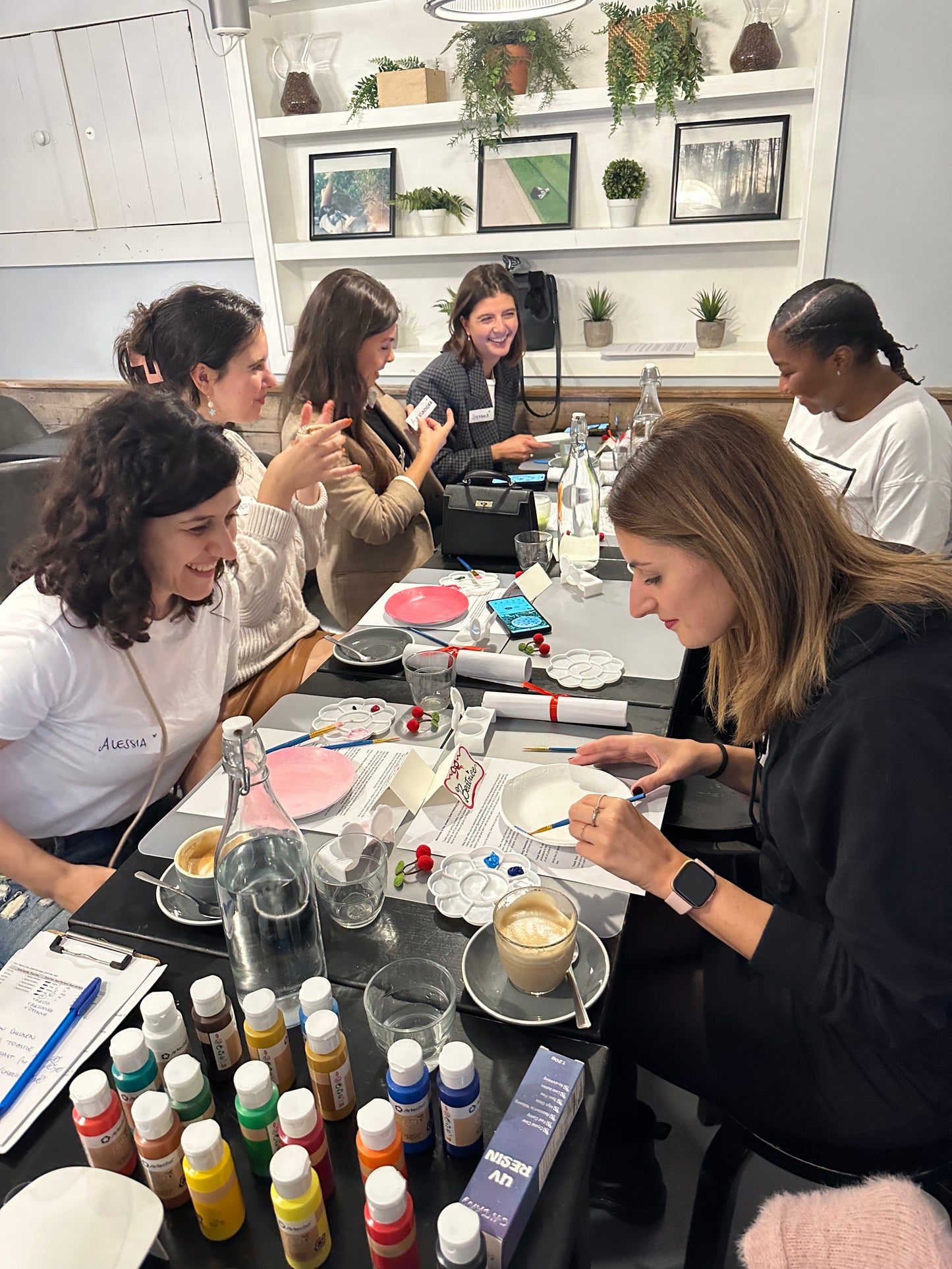 Hand-paint your own jewellery dish, sip & chat
