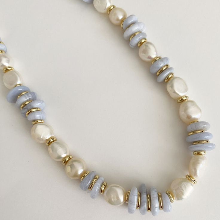 Design your own necklace/bracelet/anklet and meet like-minded friends!