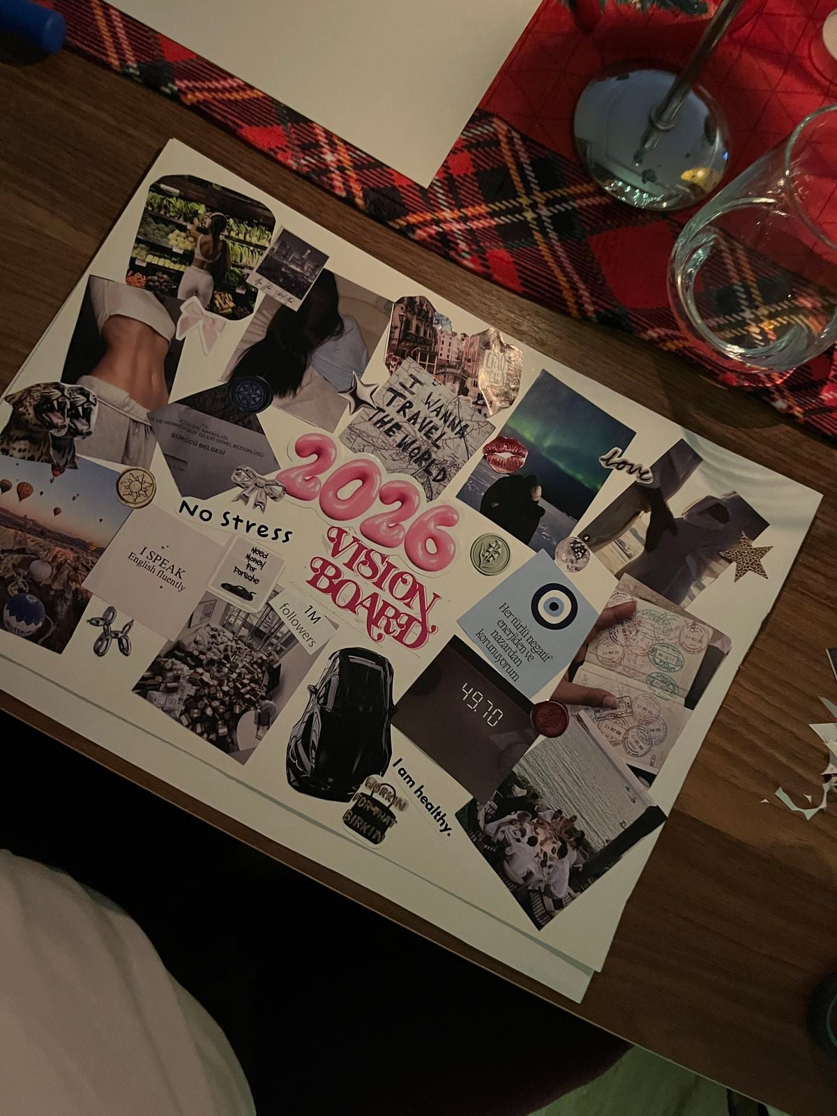 2026 Journaling: Design moodboard postcards to carry with you and remind yourself of your goals and inner strength ✨