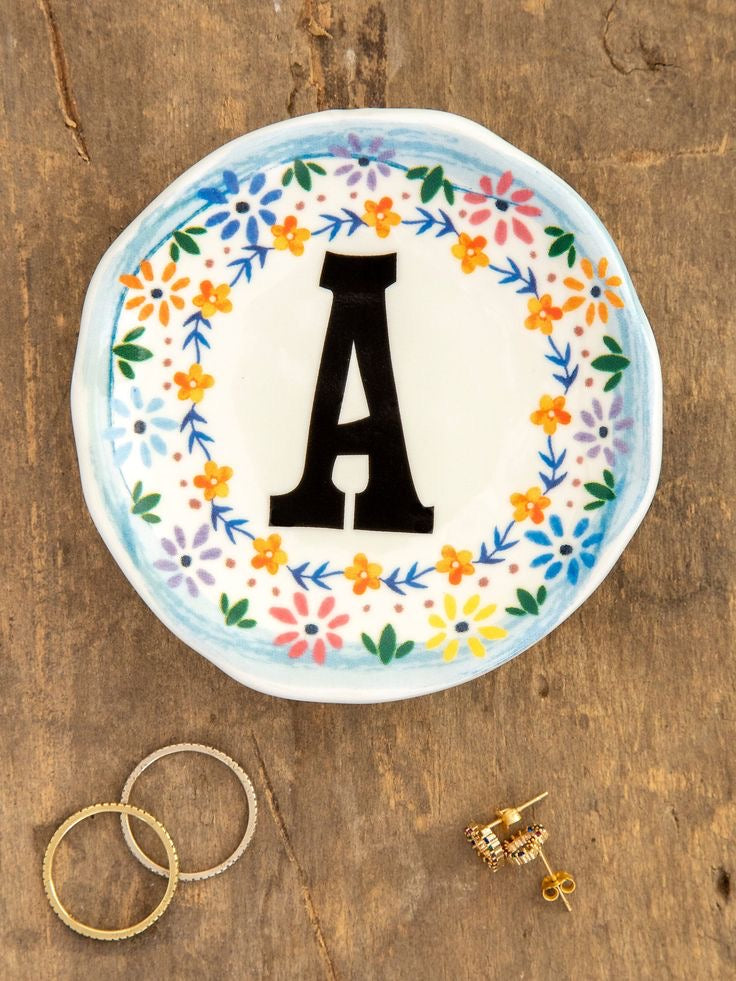 Hand-paint your own jewellery dish, sip & chat