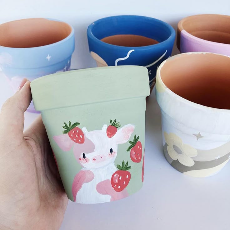 EASTER CREATE & QUIZ NIGHT: Hand painted terracotta vase, sip and chat!