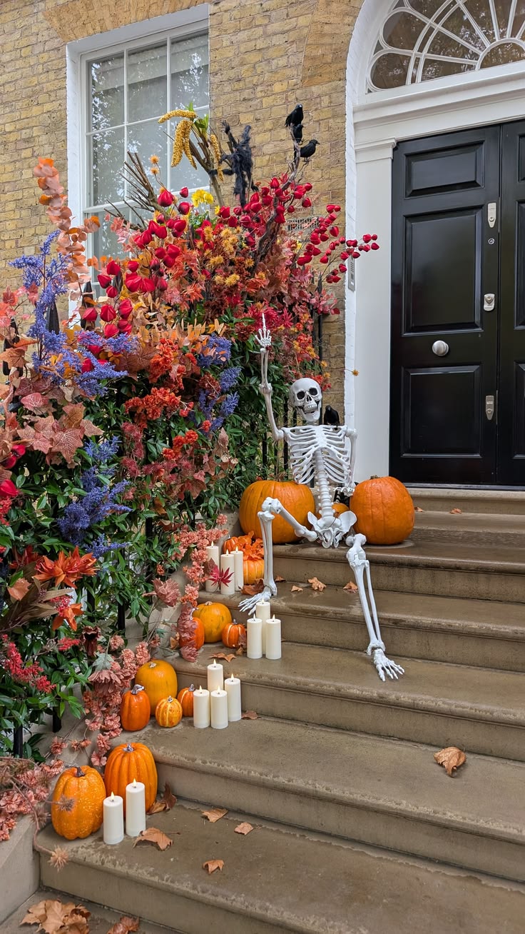 🎃 Spooky London: Halloween House Hunt, Bingo + Dinner 👻 with Jubel