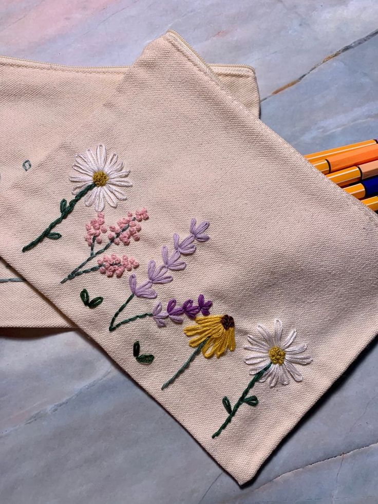 Embroider your own beauty bag, sip & meet new friends!