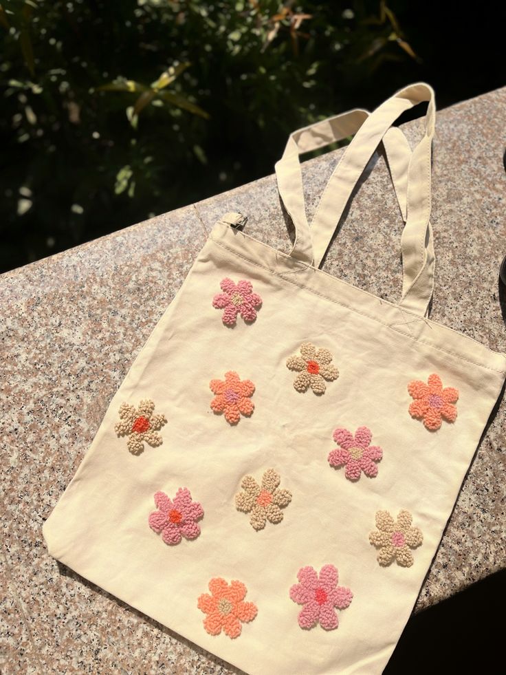 Make The Cutest Punch Needle Tote Bag & have fun with us!
