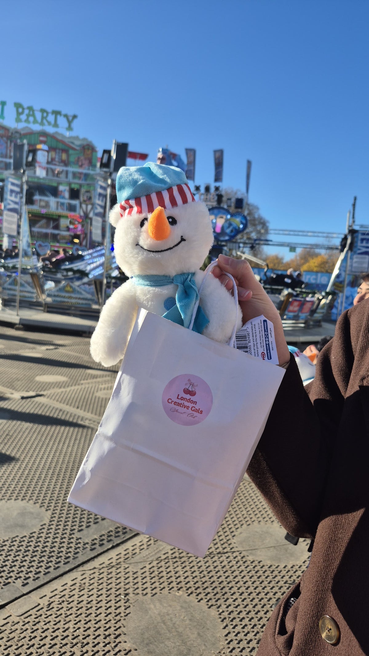 🎨 Gals Evening Escape: Winter Wonderland, coffee, goodie bags & fun! 🎁✨