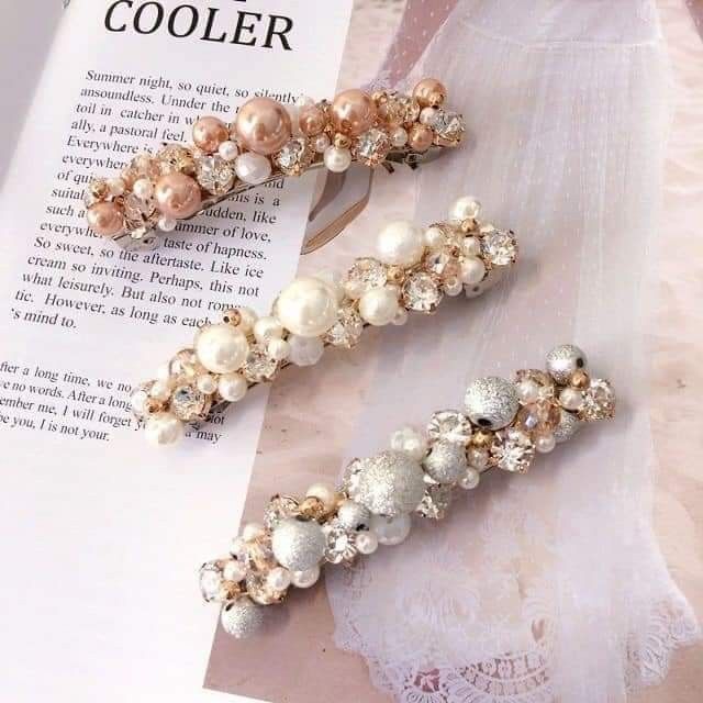 Create your own rhinestone and beaded hair clips while making new friends!