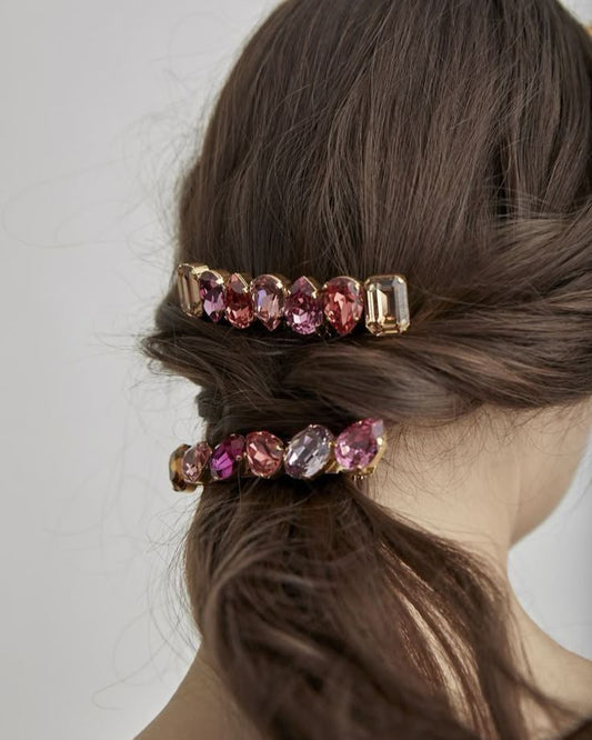 Create your own rhinestone and beaded hair clips while making new friends!