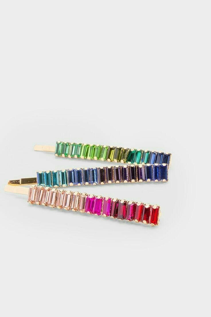 Create your own rhinestone and beaded hair clips while making new friends!