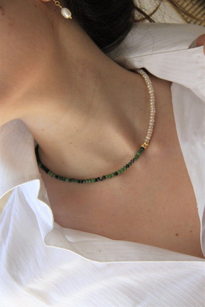 Design your own necklace/bracelet/anklet and meet like-minded friends!