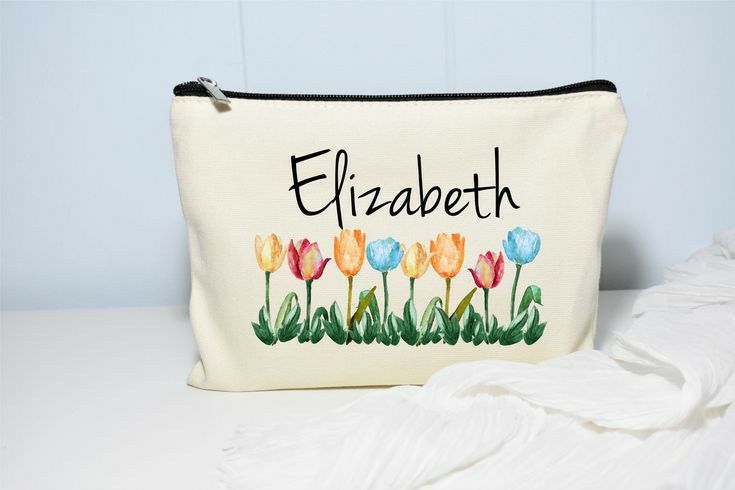 Hand-paint your own glamorous beauty bag, sip and meet like-minded gals!