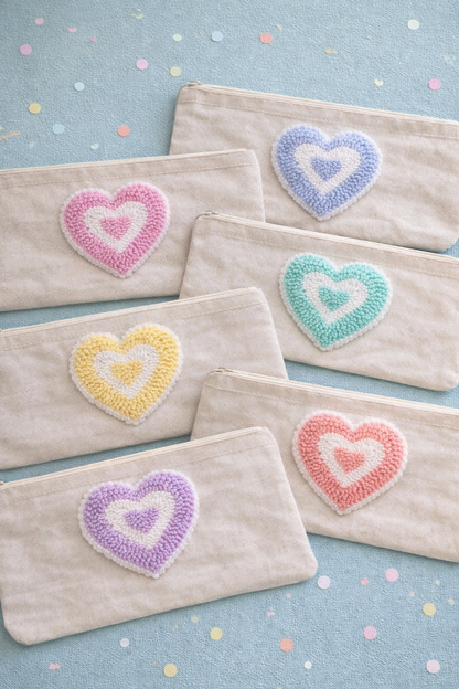 Make The Cutest Punch Needle Beauty Bag & have fun with us!