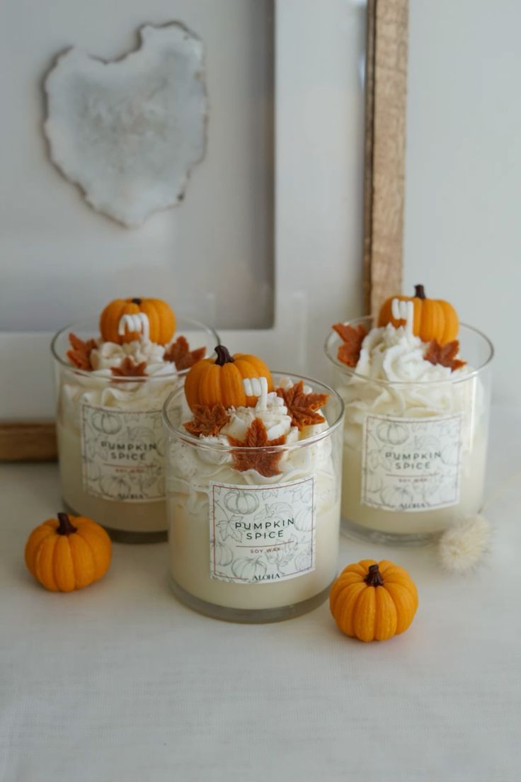 Design your own autumn vibes spiced drink candle,sip and meet new friends!