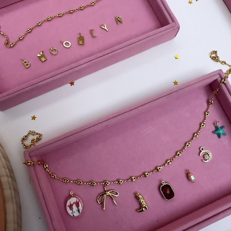 🎀 CHARM BAR  – Private Event
