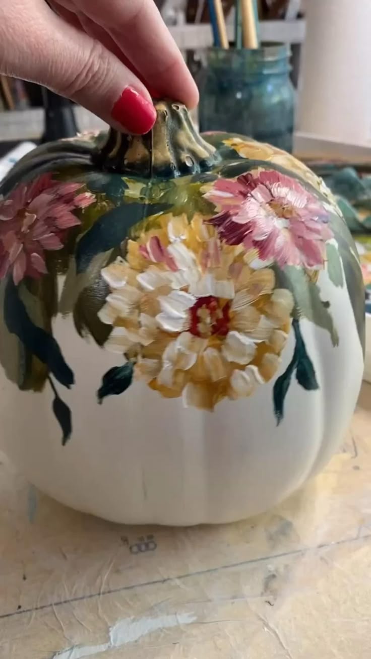 CREATE & QUIZ NIGHT: Hand-paint your own fabulous pumpkin, win gorgeous prizes and meet new friends!