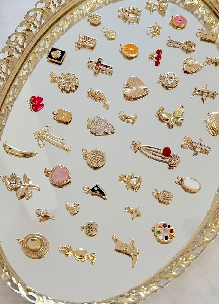 🎀 CHARM BAR  – Private Event