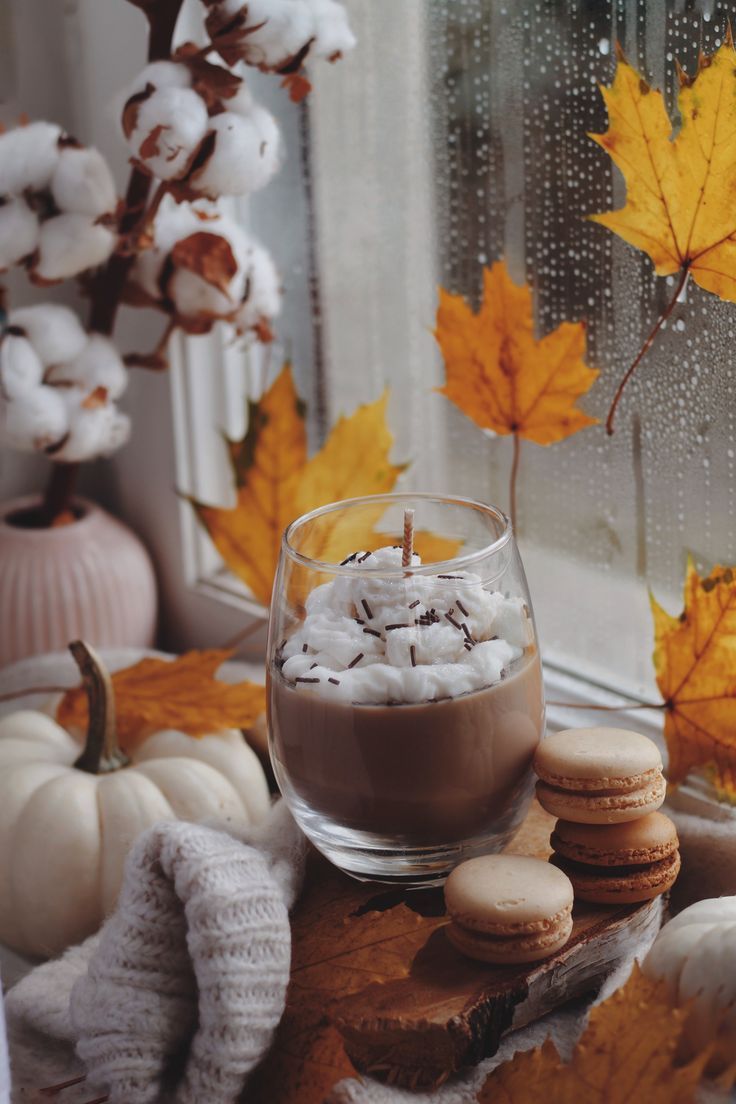 Design your own autumn vibes spiced drink candle,sip and meet new friends!