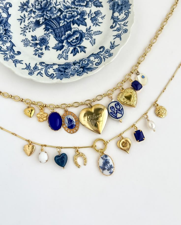 🎀 CHARM BAR  – Private Event