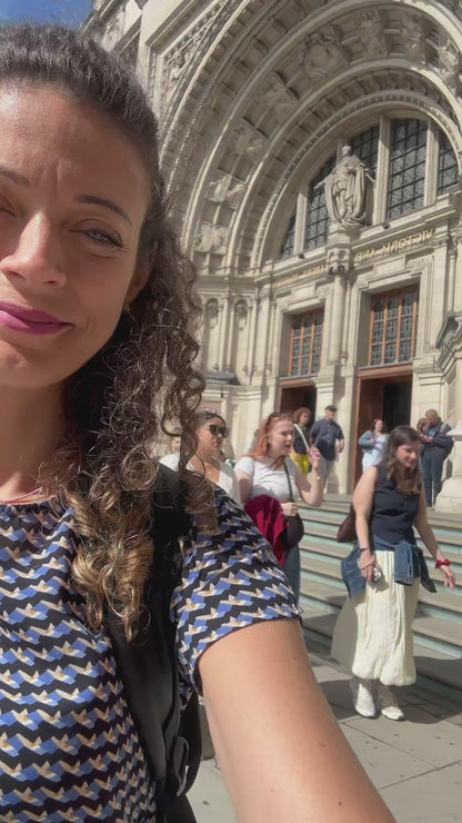 🎨 Gals Escape: Xmas lights , Xmas markets, Goodie bags & Stroll  🎁✨